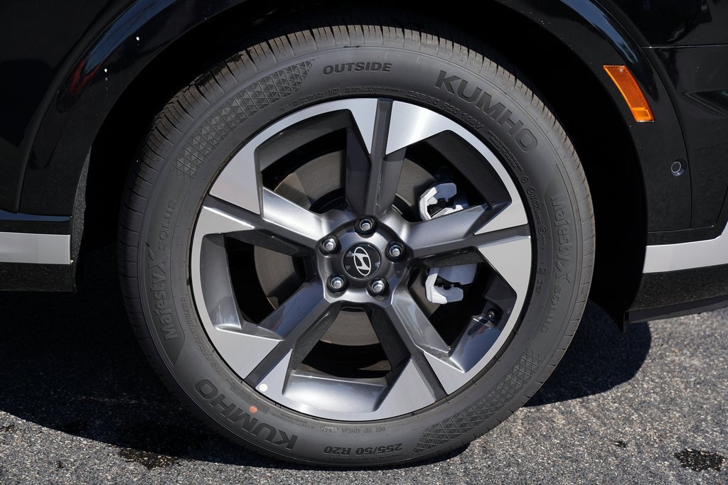 Certified Used 2026 Abyss Black Hyundai Limited image 7