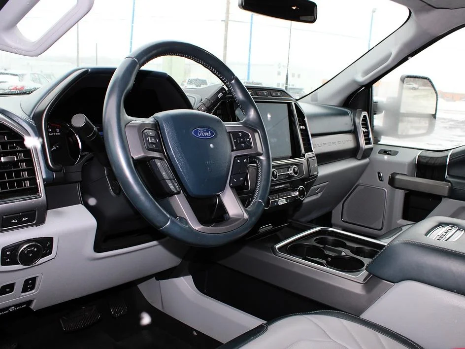 2022 Ford F-450 Super Duty Limited - Photo 39