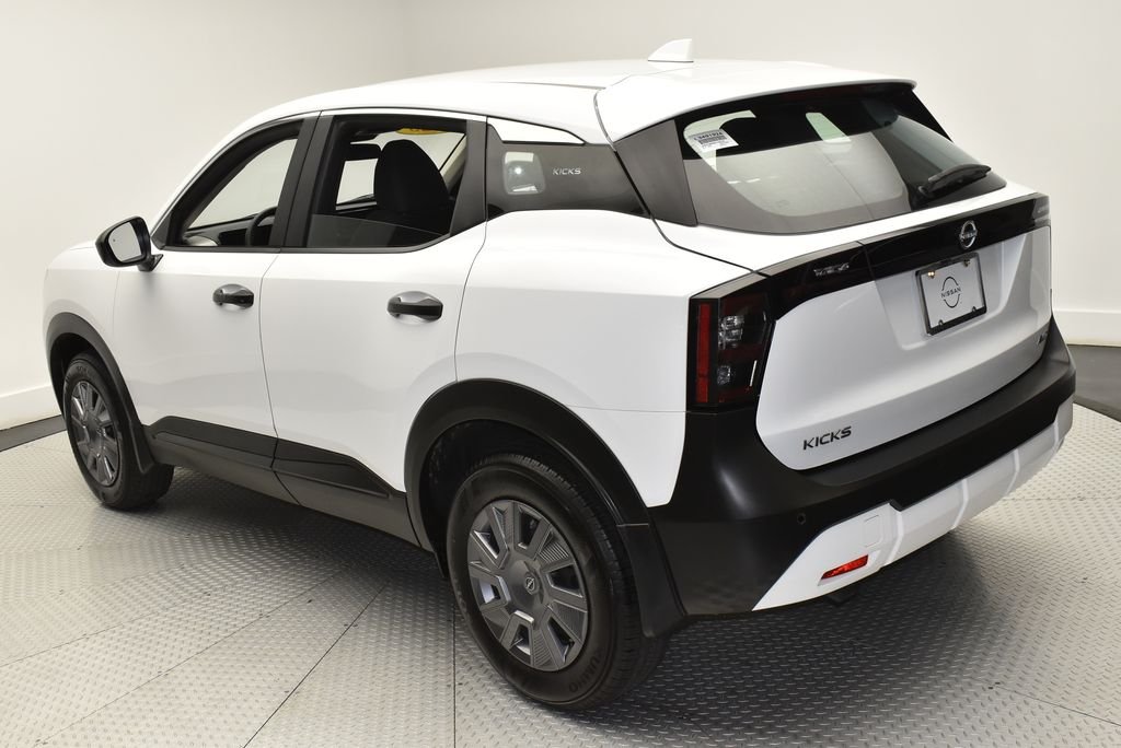 Certified Used 2025 White Nissan S image 7