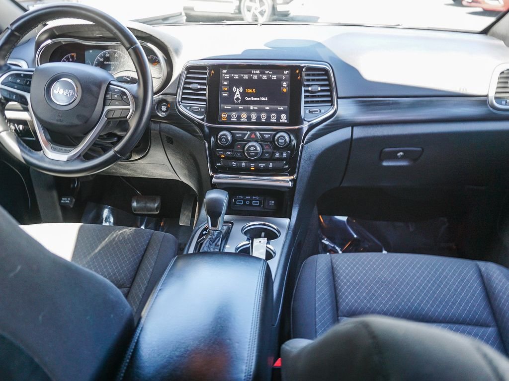 Used 2019 White Jeep Laredo E image 15