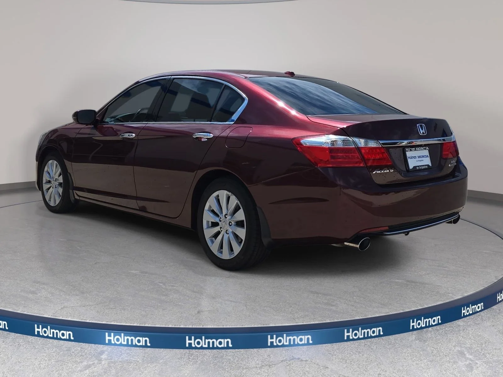 Used 2014 Basque Red Pearl II Honda Touring image 8