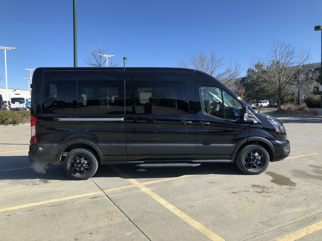 New 2026 Agate Black Metallic Ford XLT image 2