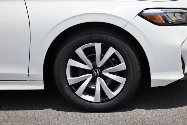 New 2026 Platinum White Pearl Honda LX image 16
