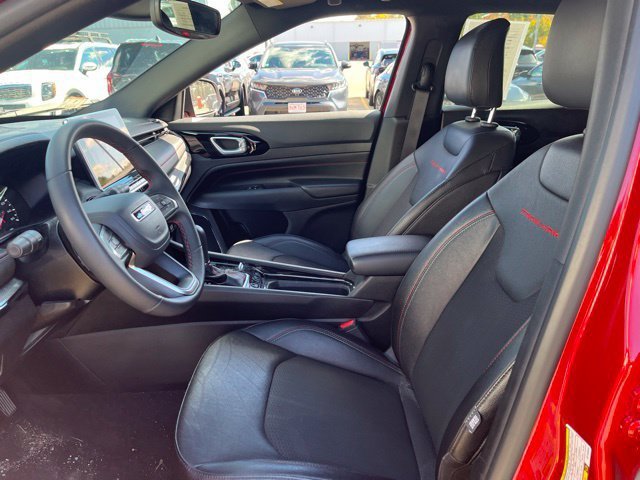 Used 2024 Red Hot Pearlcoat Jeep Trailhawk image 12