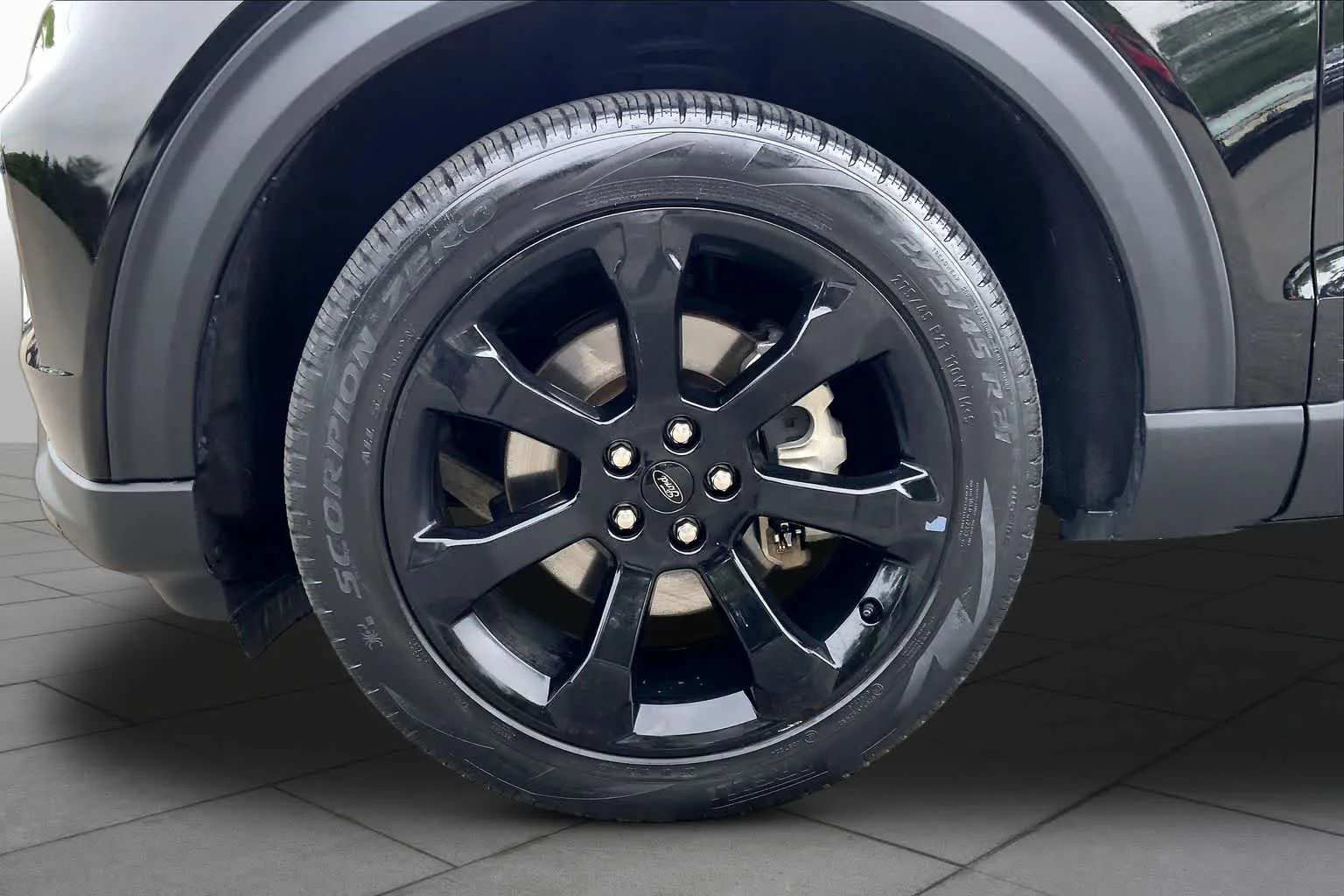 Used 2023 Agate Black Ford ST-Line image 11