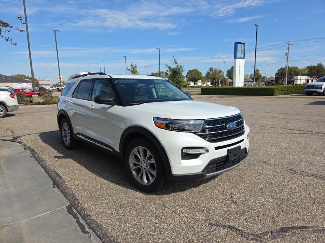Used 2020 White Metallic Ford XLT image 4