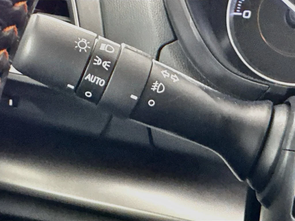Used 2018 Orange Subaru 2.0i Limited image 12