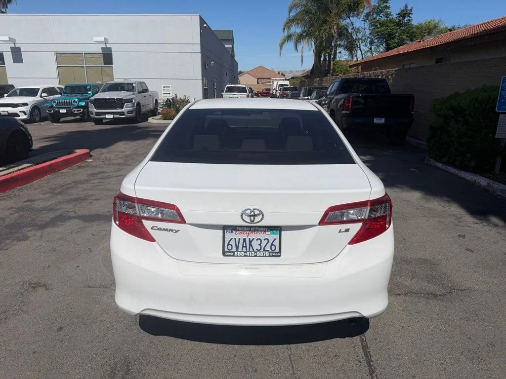 Used 2012 White Toyota LE image 10