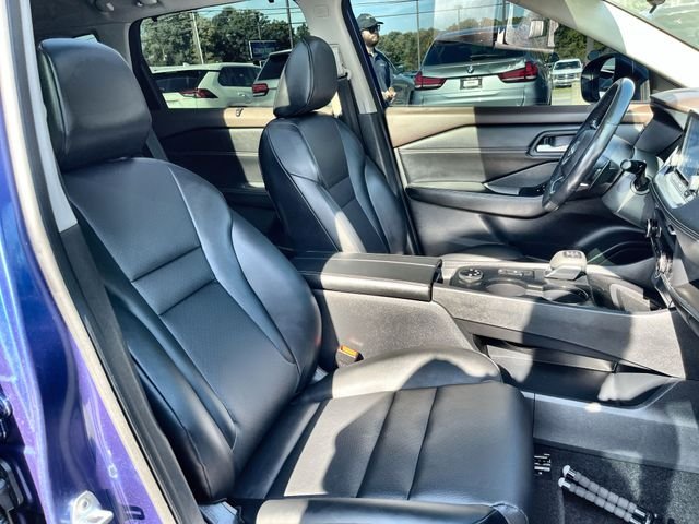 Used 2023 Blue Nissan SV image 27