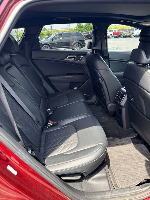 Used 2024 Red Kia X-Line image 12