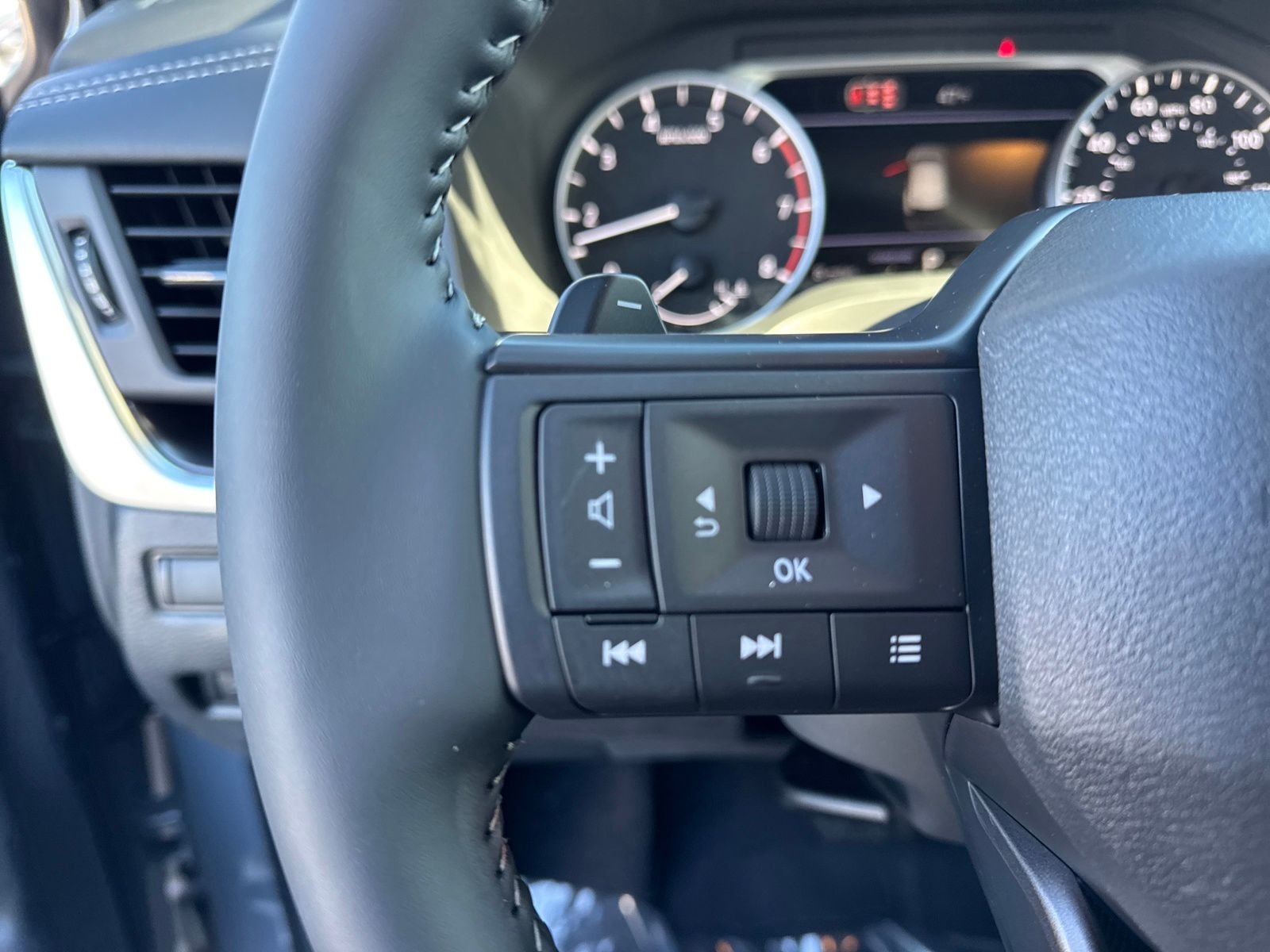 New 2026 Nissan Rogue SV 4D Sport Utility