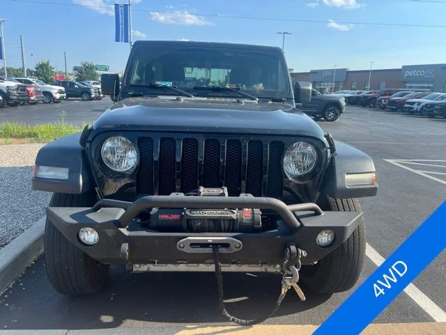 Used 2020 Black Clearcoat Jeep Sport image 2