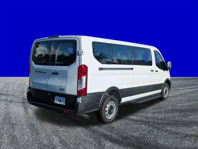 New 2026 Oxford White Ford Passenger Van XL image 4