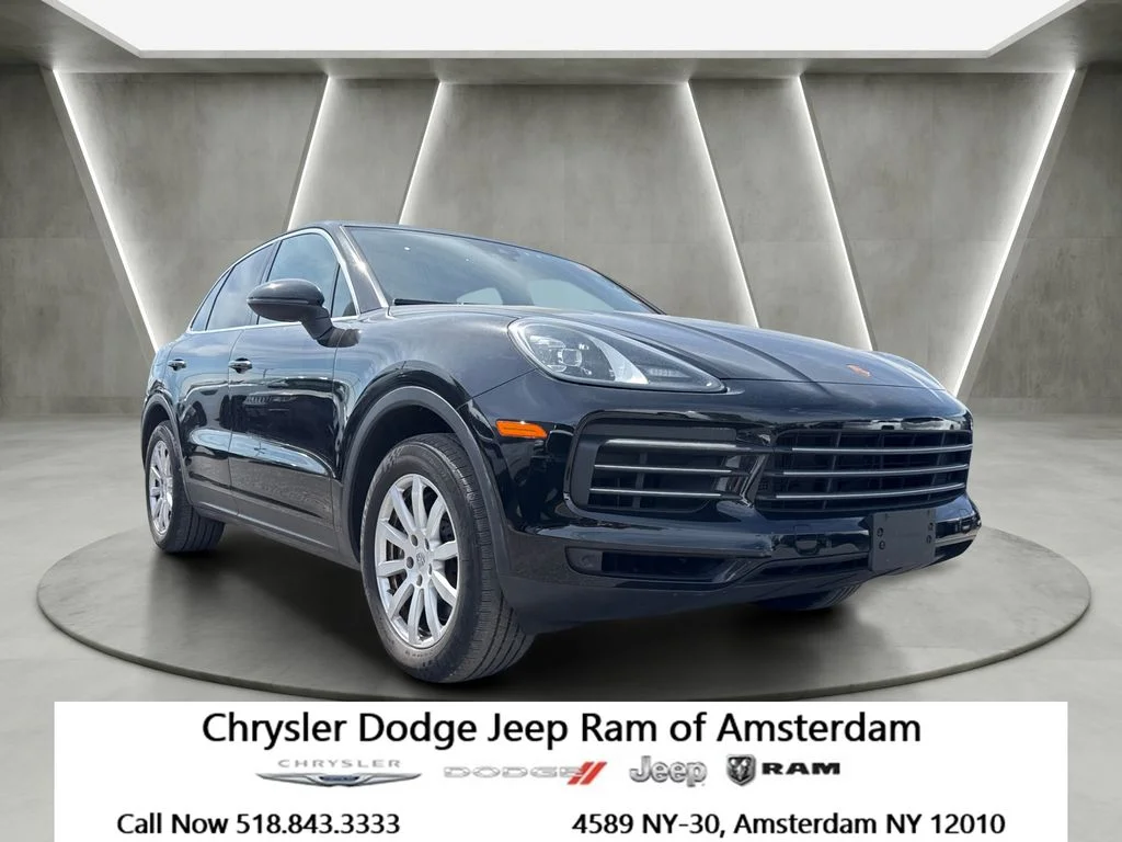 2023 Porsche Cayenne Platinum Edition's photo