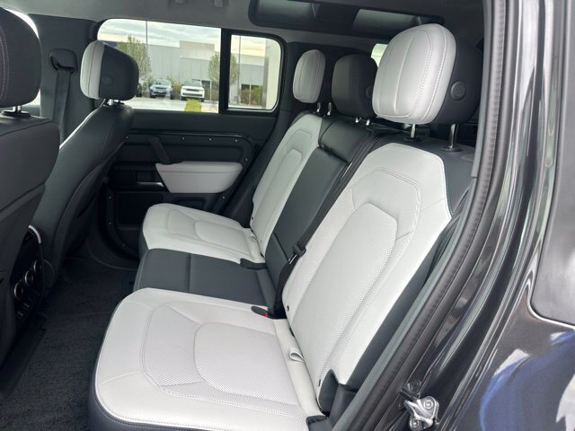 Used 2026 Gray Land Rover V8 image 10