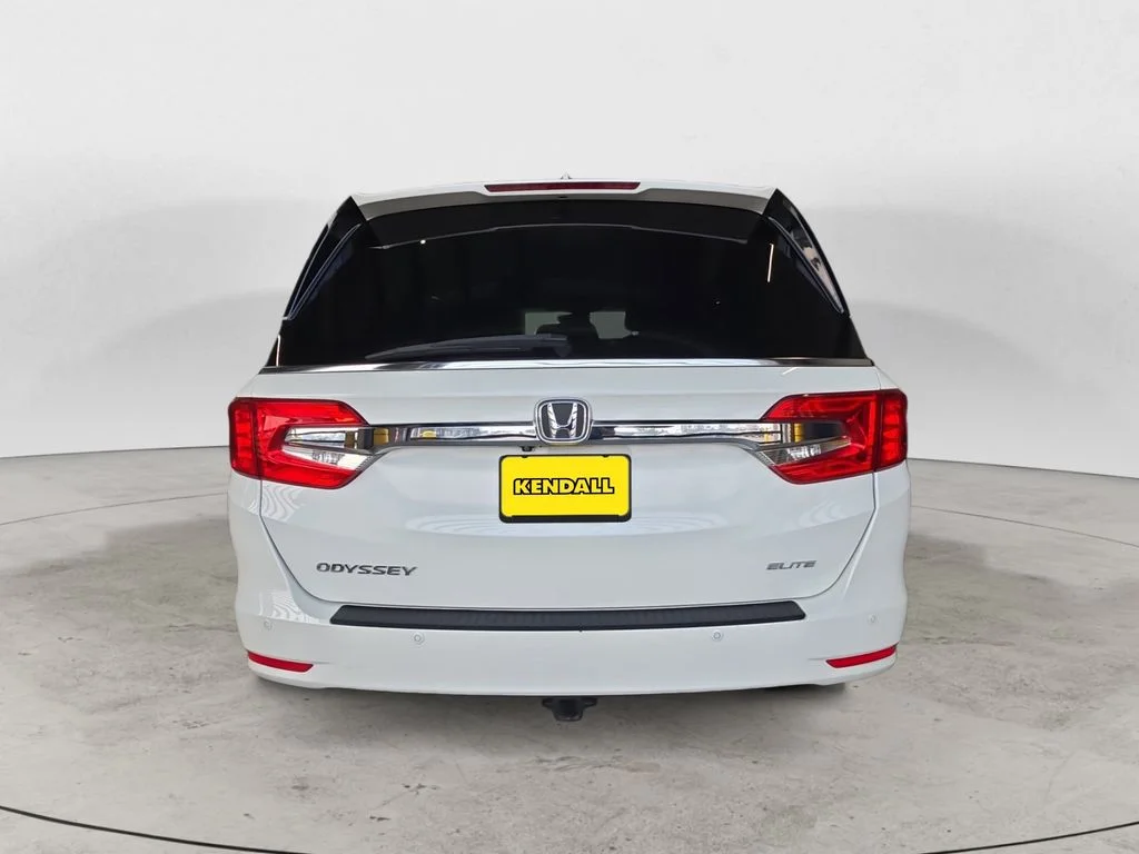 Used 2019 White Honda Elite image 6