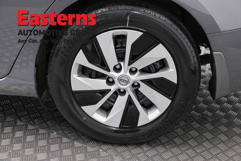 Used 2024 Gray Nissan 2.5 S image 32
