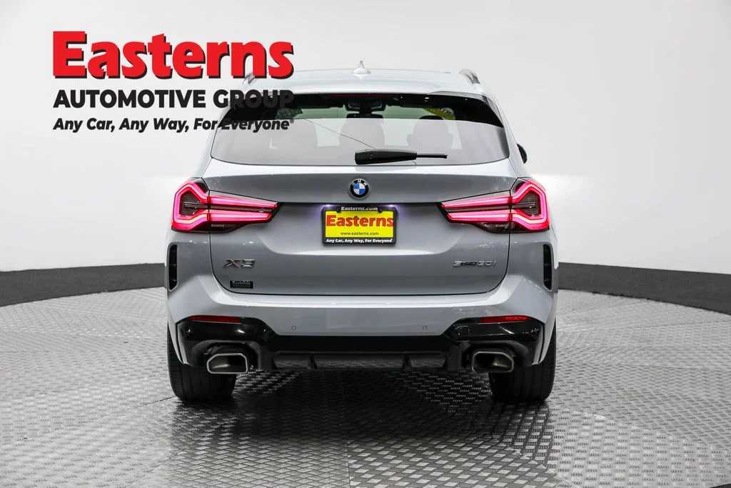 Used 2022 Gray BMW sDrive30i image 6