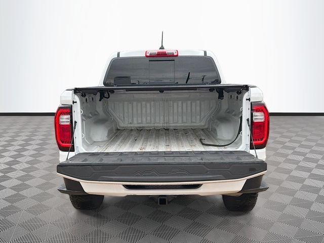 Used 2024 White GMC AT4 image 28