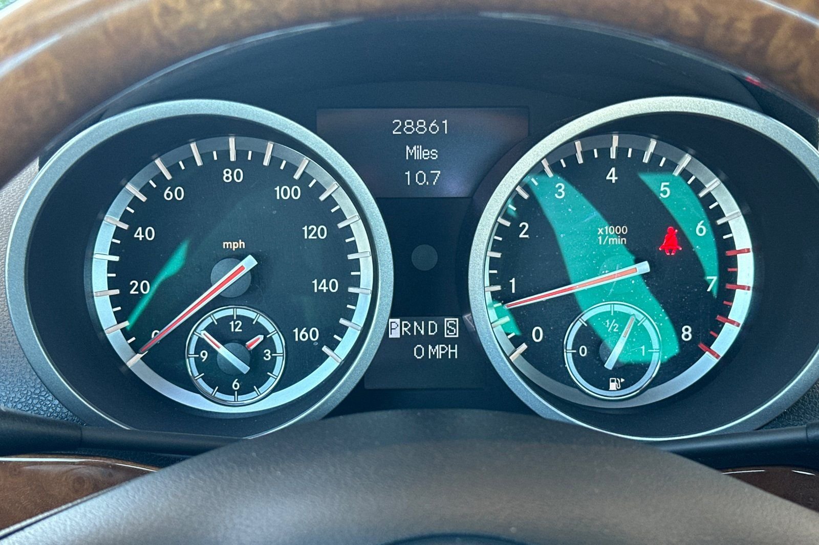 Used 2009 Silver Mercedes-Benz SLK 300 image 21