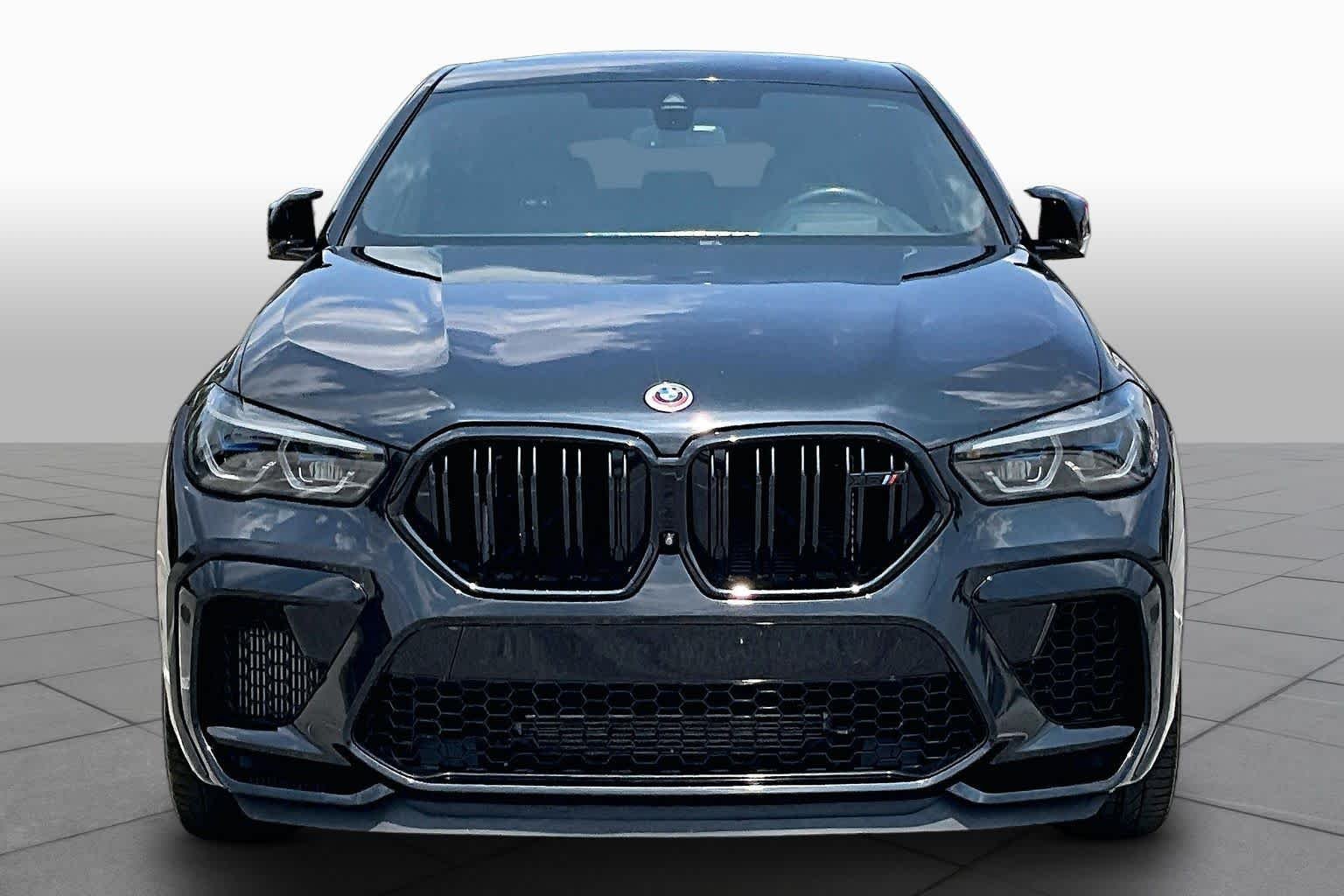 Used 2022 Black Sapphire Metallic BMW  image 4