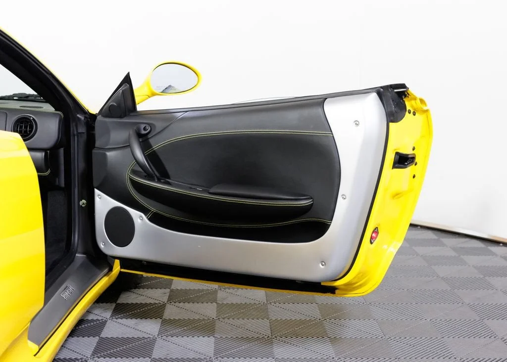 Used 2005 Giallo Modena Ferrari Spider image 24