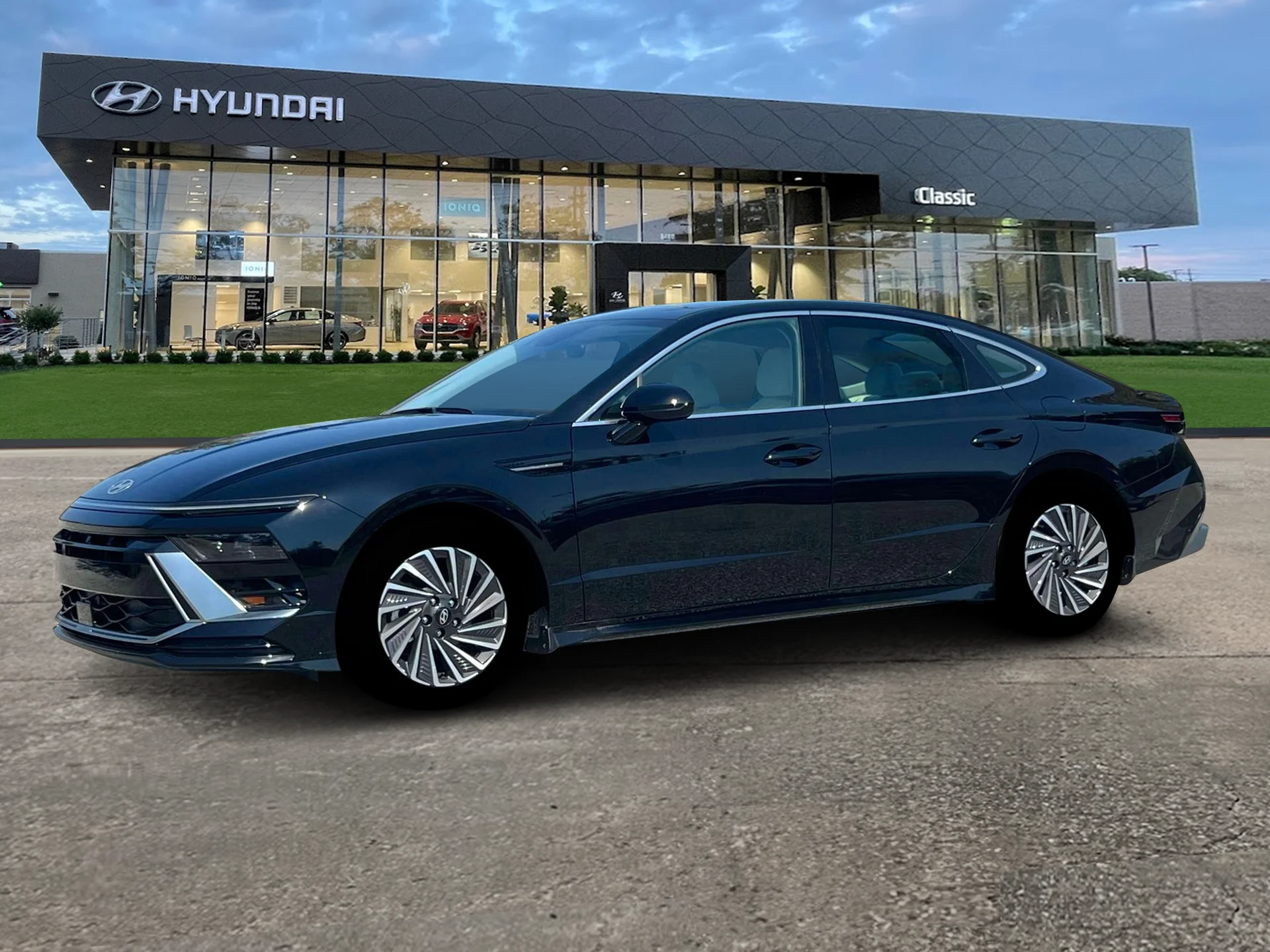 New 2025 Abyss Black Pearl Hyundai SEL image 2