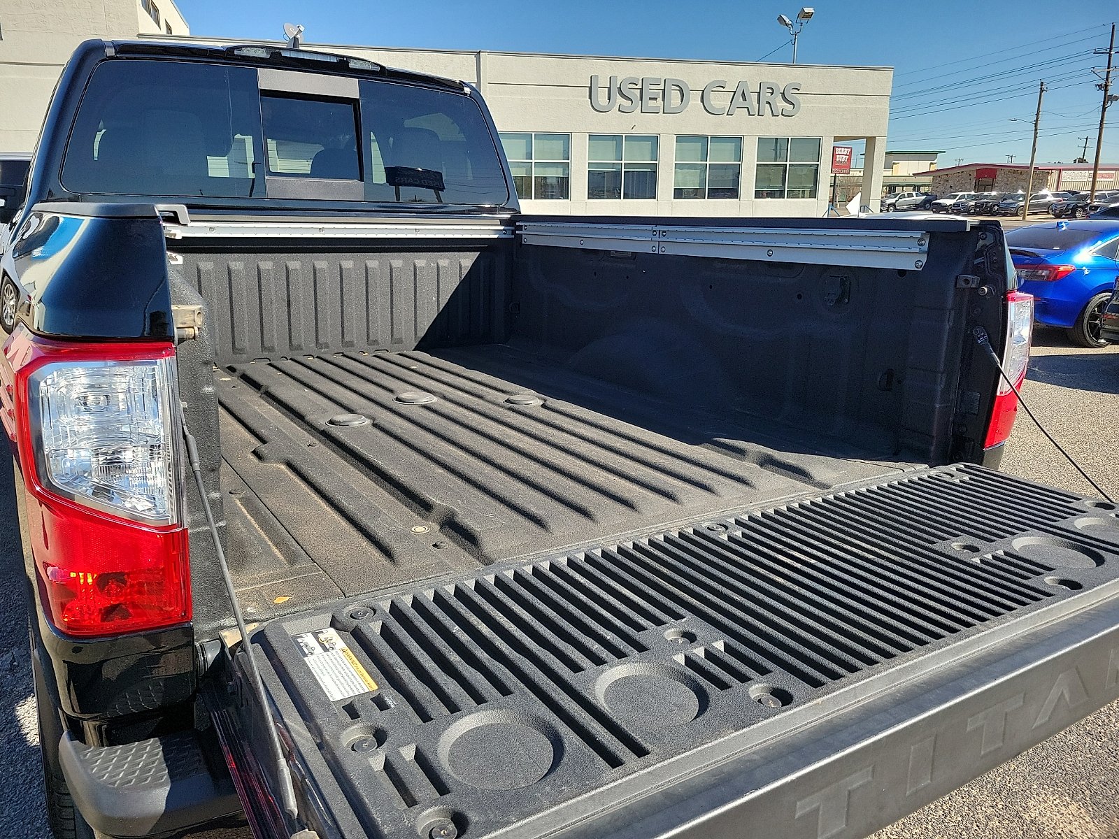 2024 Nissan Titan XD SV - Photo 15