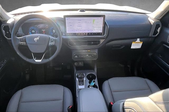 New 2026 Space White Metallic Ford Badlands image 4