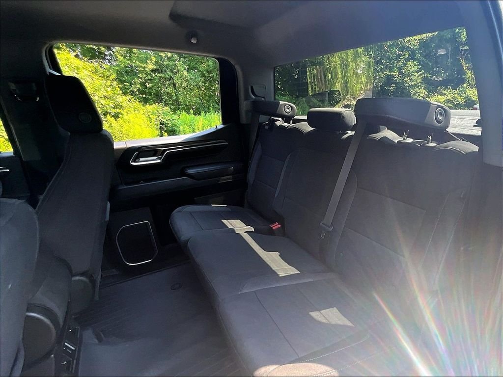 Used 2022 Black Chevrolet LT image 15