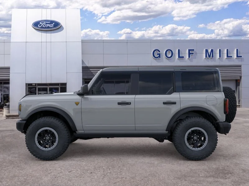 New 2026 Avalanche Gray Ford Badlands image 2