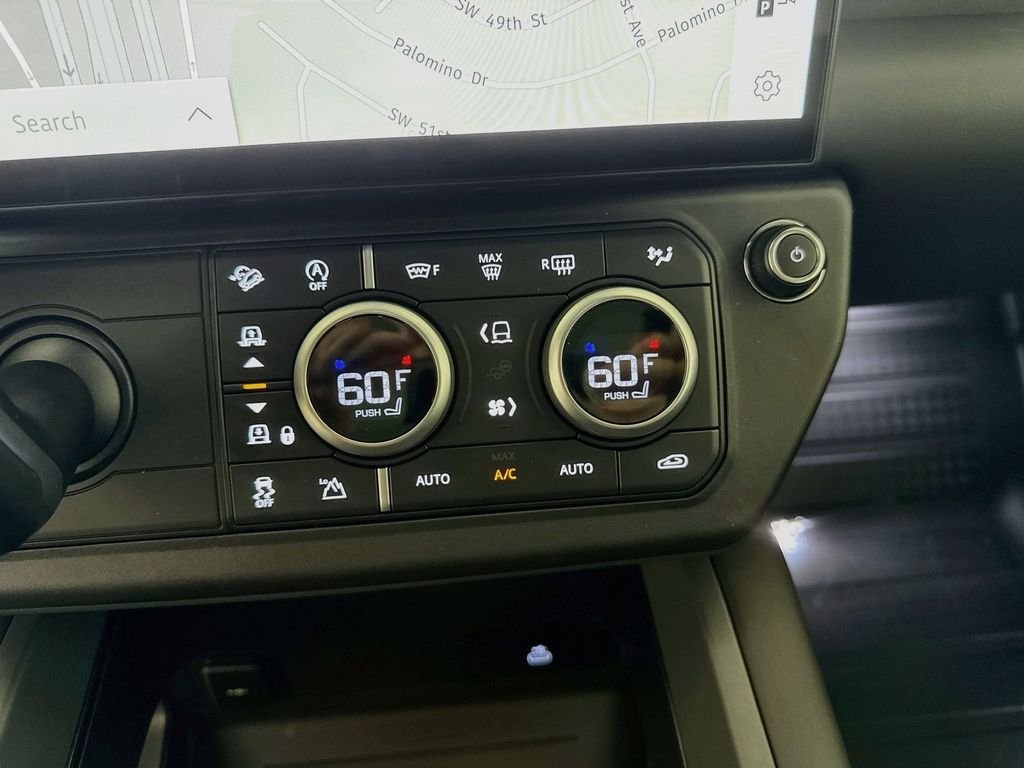 New 2026 Fuji White Land Rover X-Dynamic SE image 16