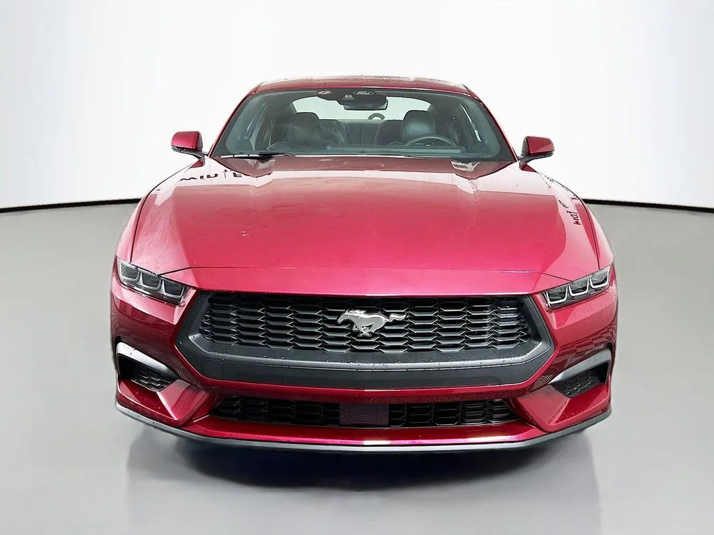 New 2025 Molten Magenta Metallic Tri-coat Ford EcoBoost Premium image 4