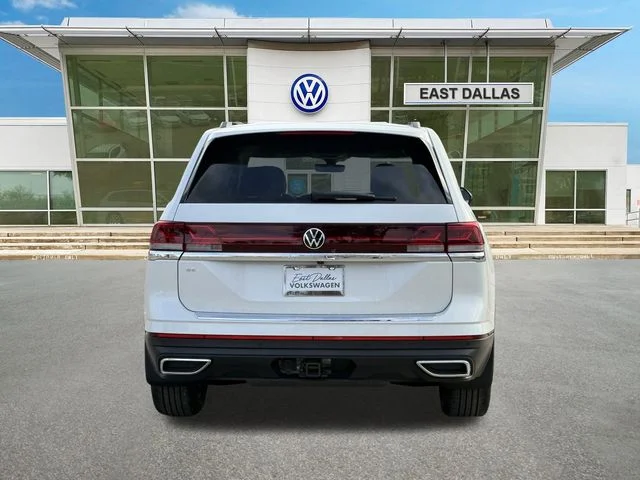 New 2026 White Volkswagen 2.0T SE w/Technology image 4