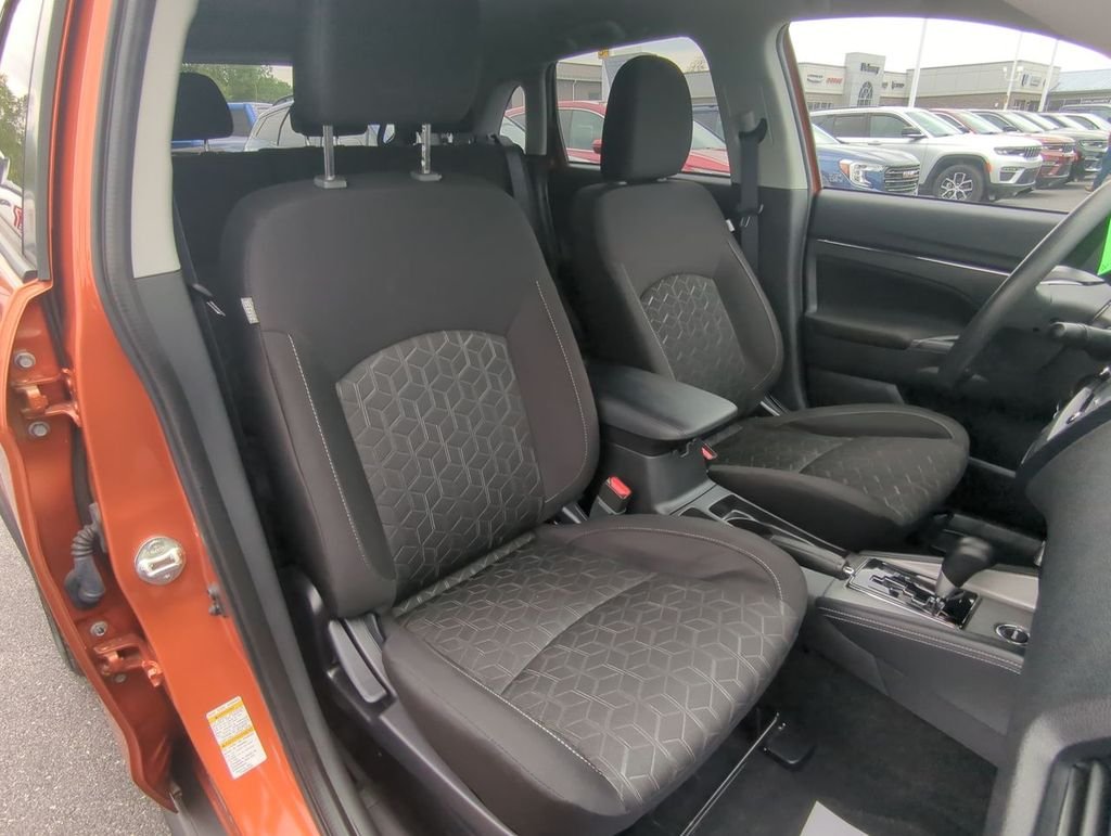 Used 2024 Orange Mitsubishi 2.0 ES image 24