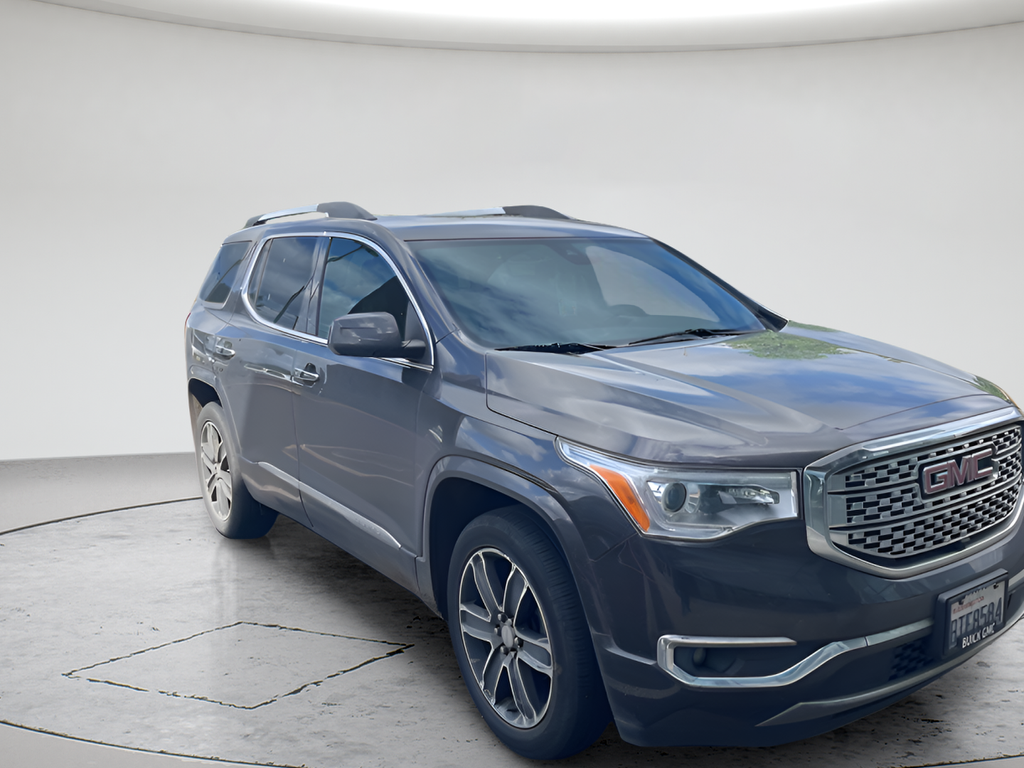 2017 GMC Acadia Denali - Photo 10