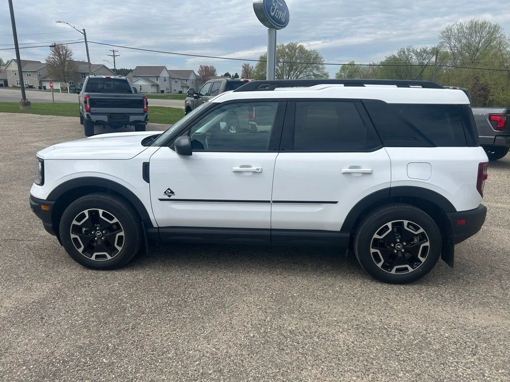 Used 2023 Oxford White Ford Outer Banks image 3