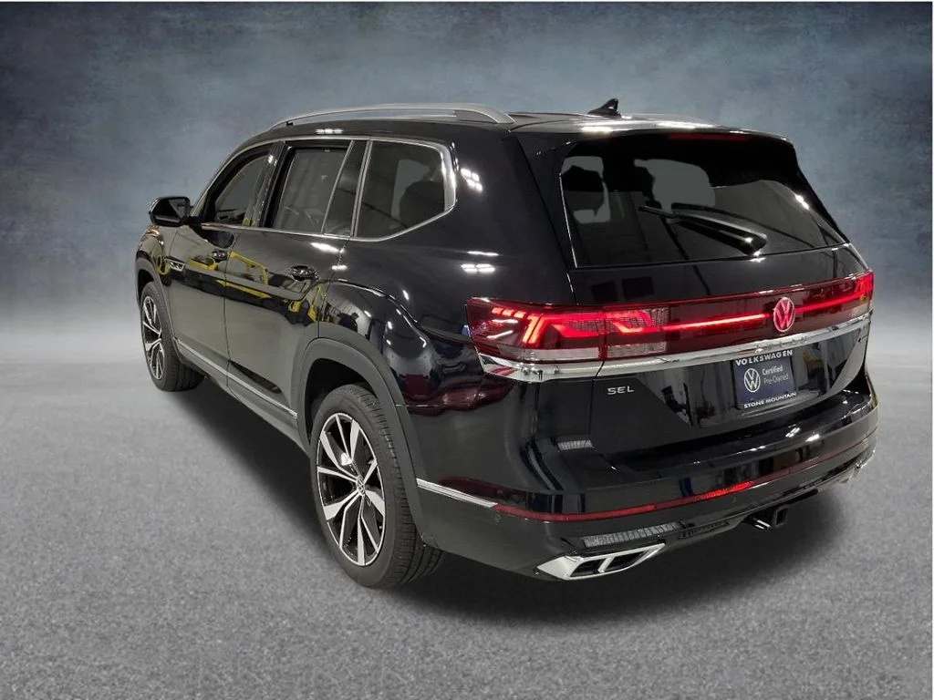 Used 2025 Black Volkswagen 2.0T SEL Premium R-Line image 5