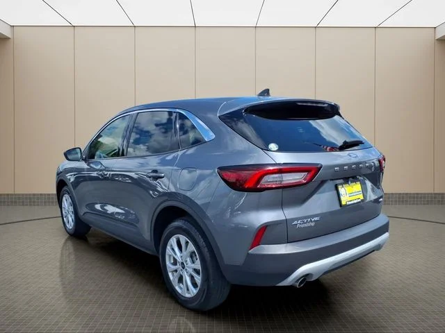 Used 2024 Gray Ford Active image 5