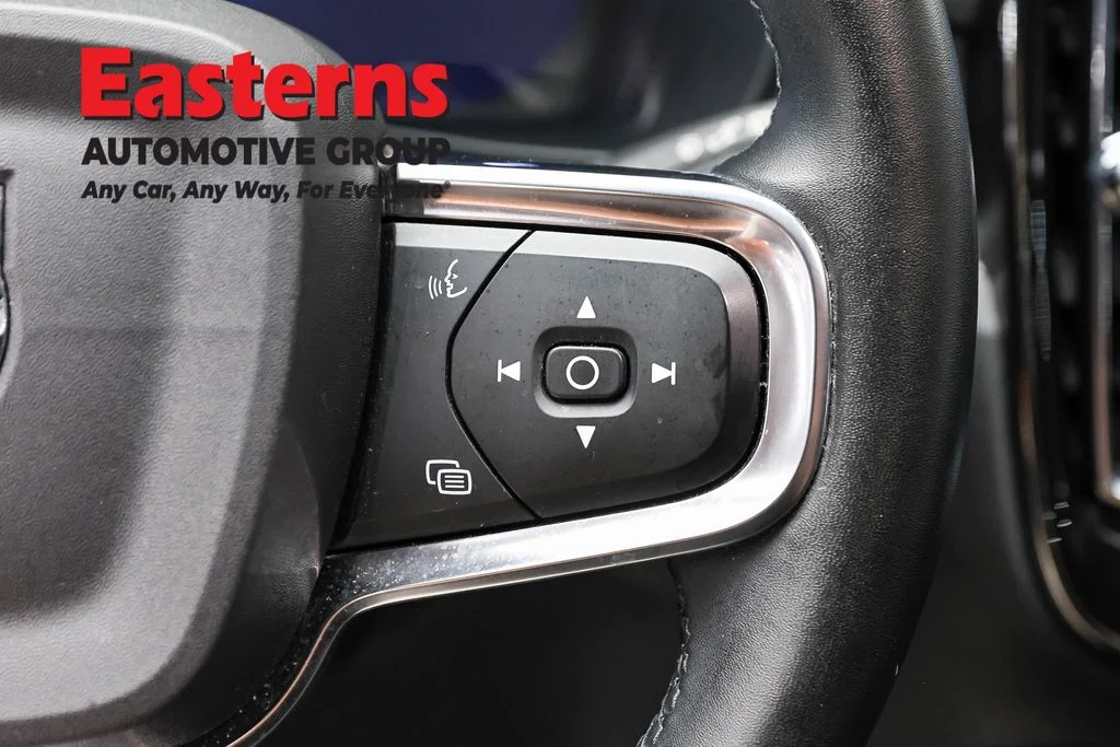 Used 2023 White Volvo Twin Plus image 16