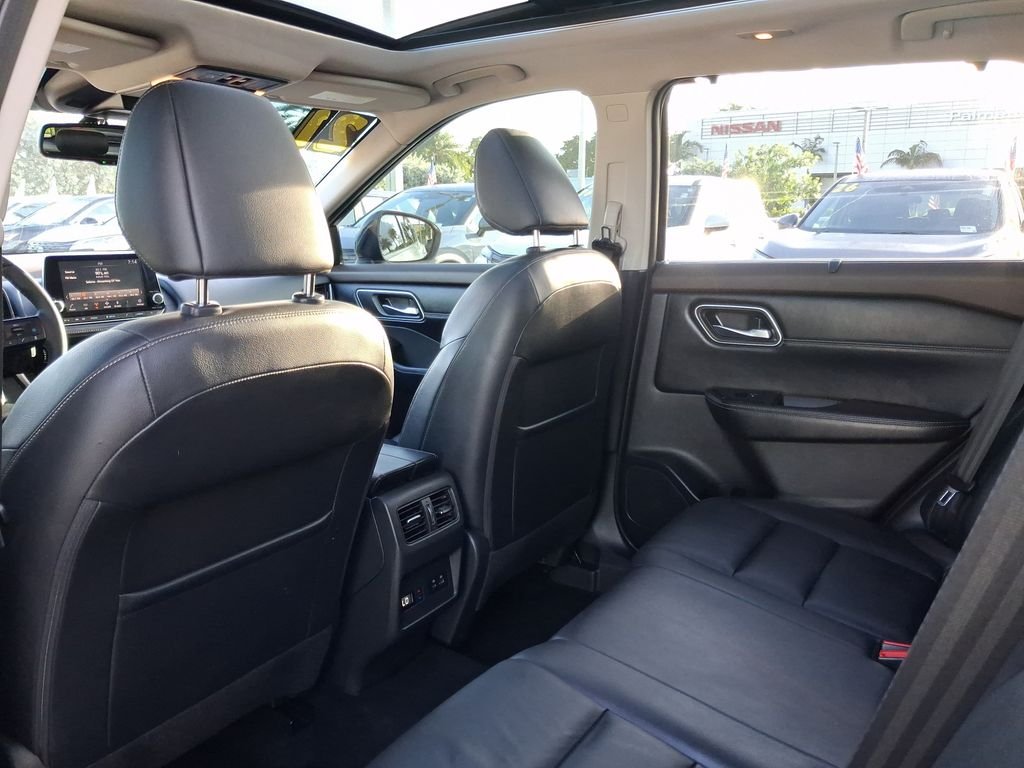 Certified Used 2021 Gray Nissan SL image 15