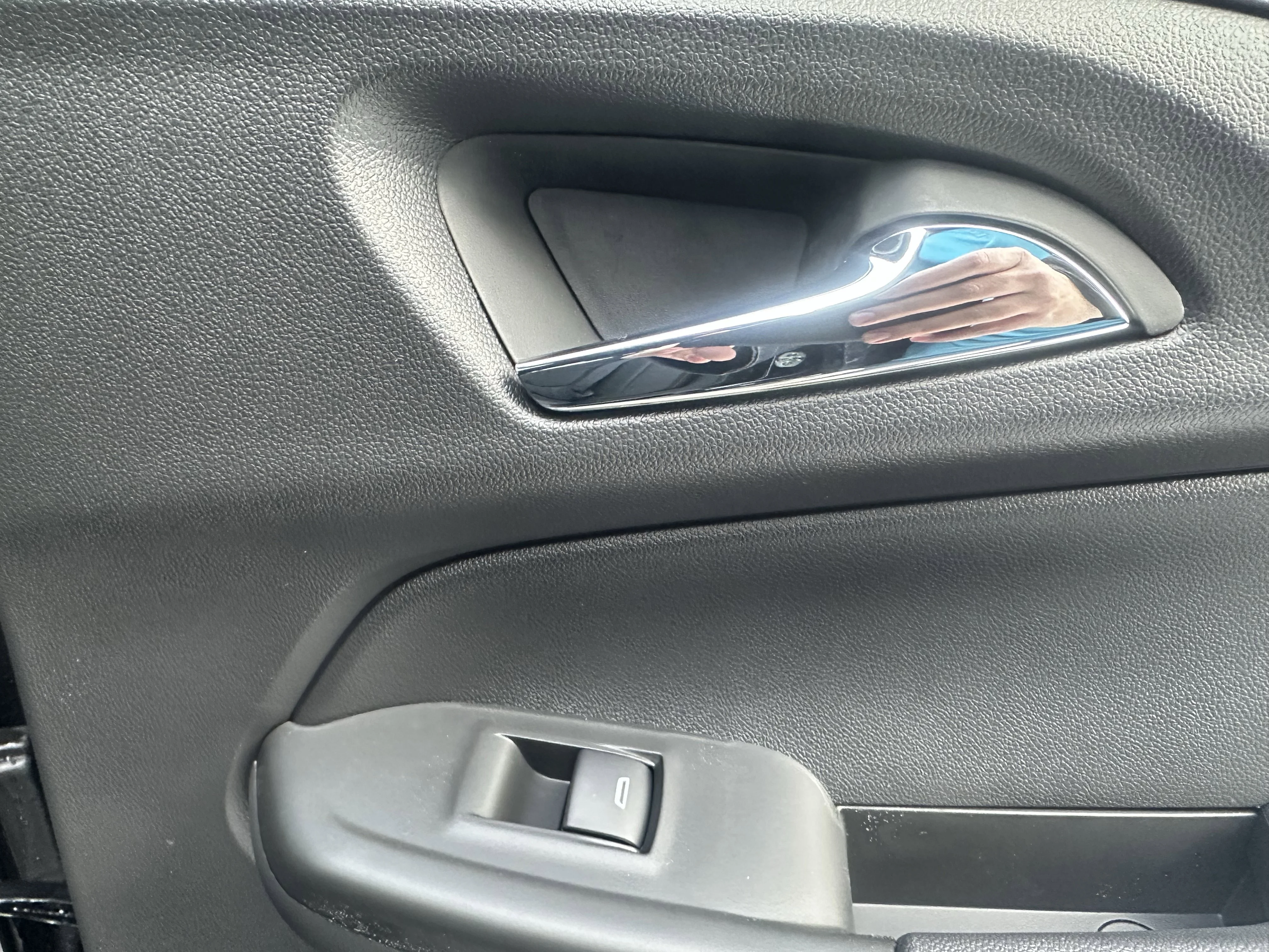 New 2026 Mosaic Black Metallic Chevrolet ACTIV image 21