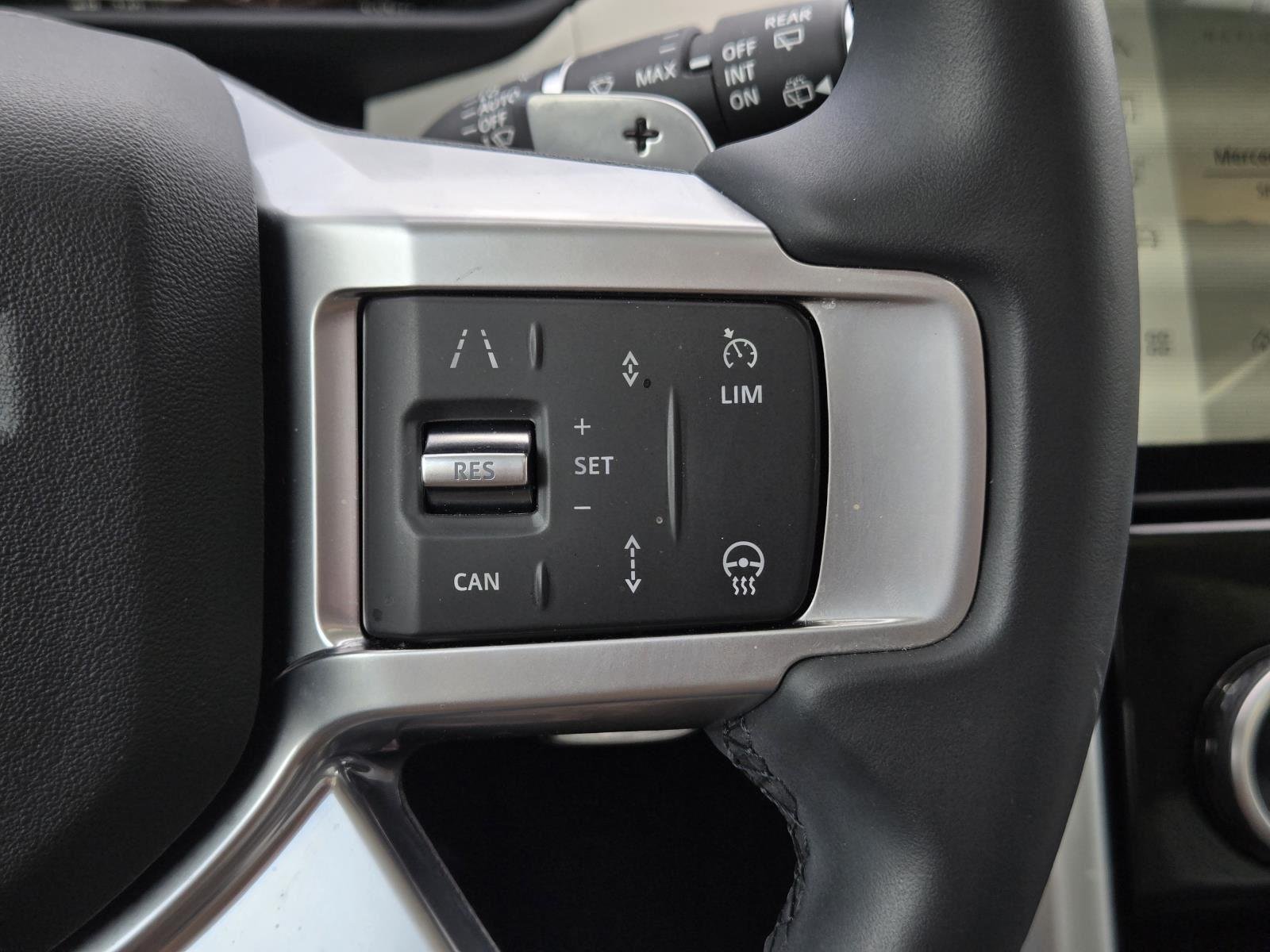 Used 2025 Fuji White Land Rover S image 14