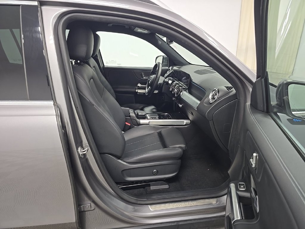 Used 2023 Gray Mercedes-Benz 300 image 8