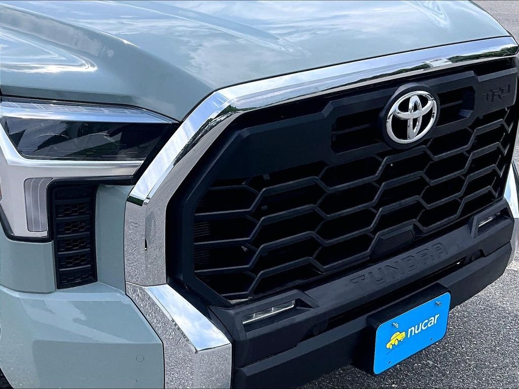 Used 2022 Green Toyota SR5 image 32