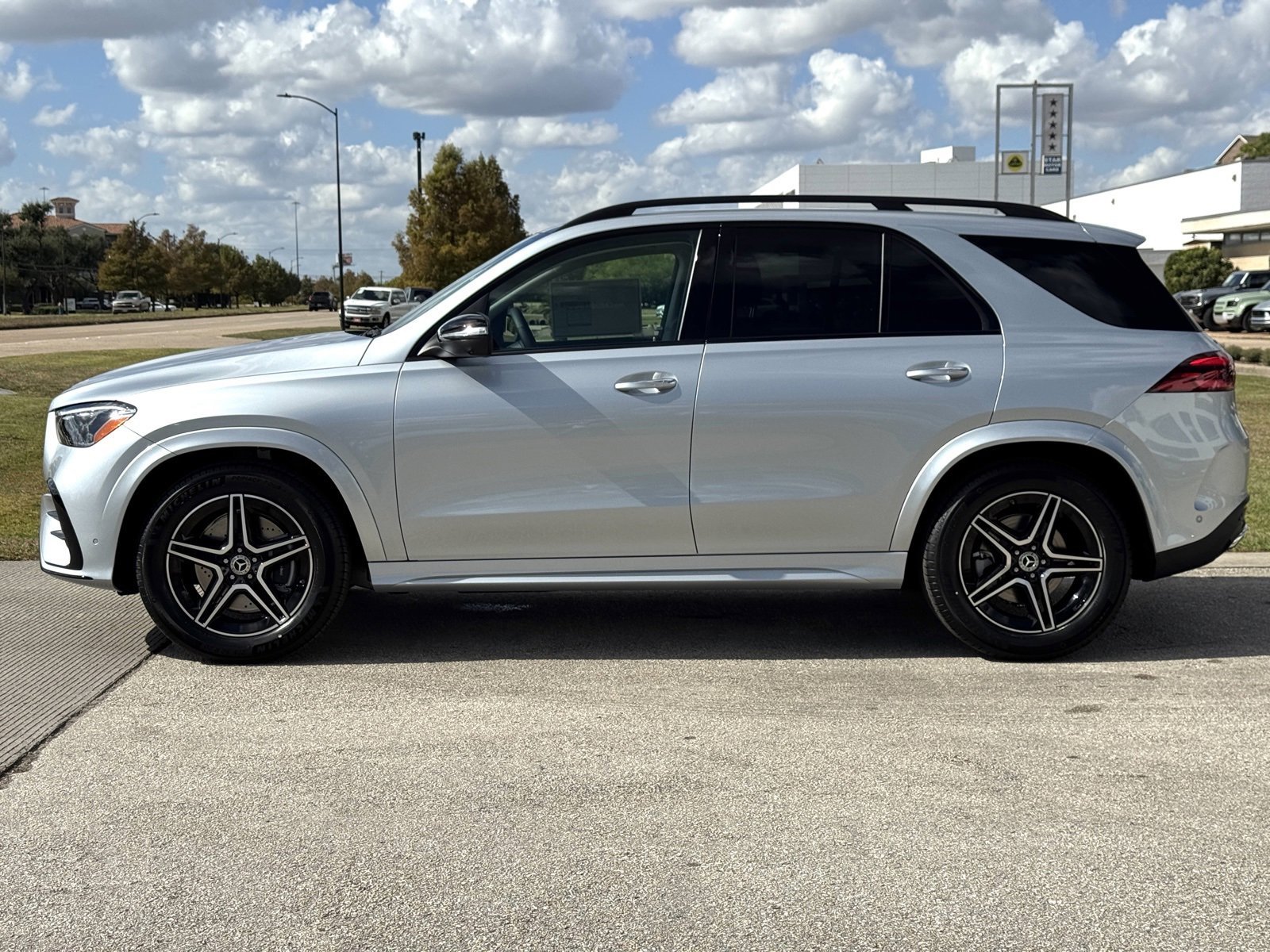 New 2026 Cirrus Silver Metallic Mercedes-Benz GLE 350 image 29