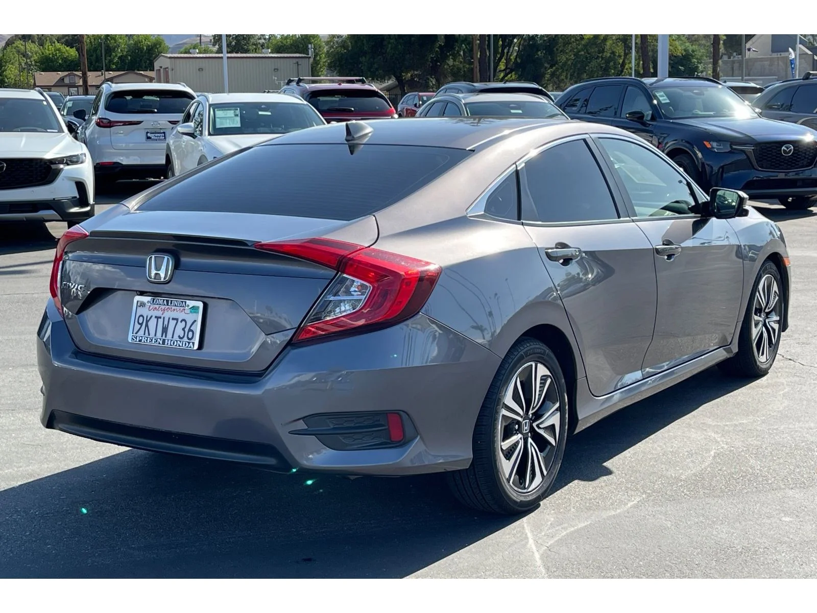 Used 2018 Modern Steel Metallic Honda EX-T image 6