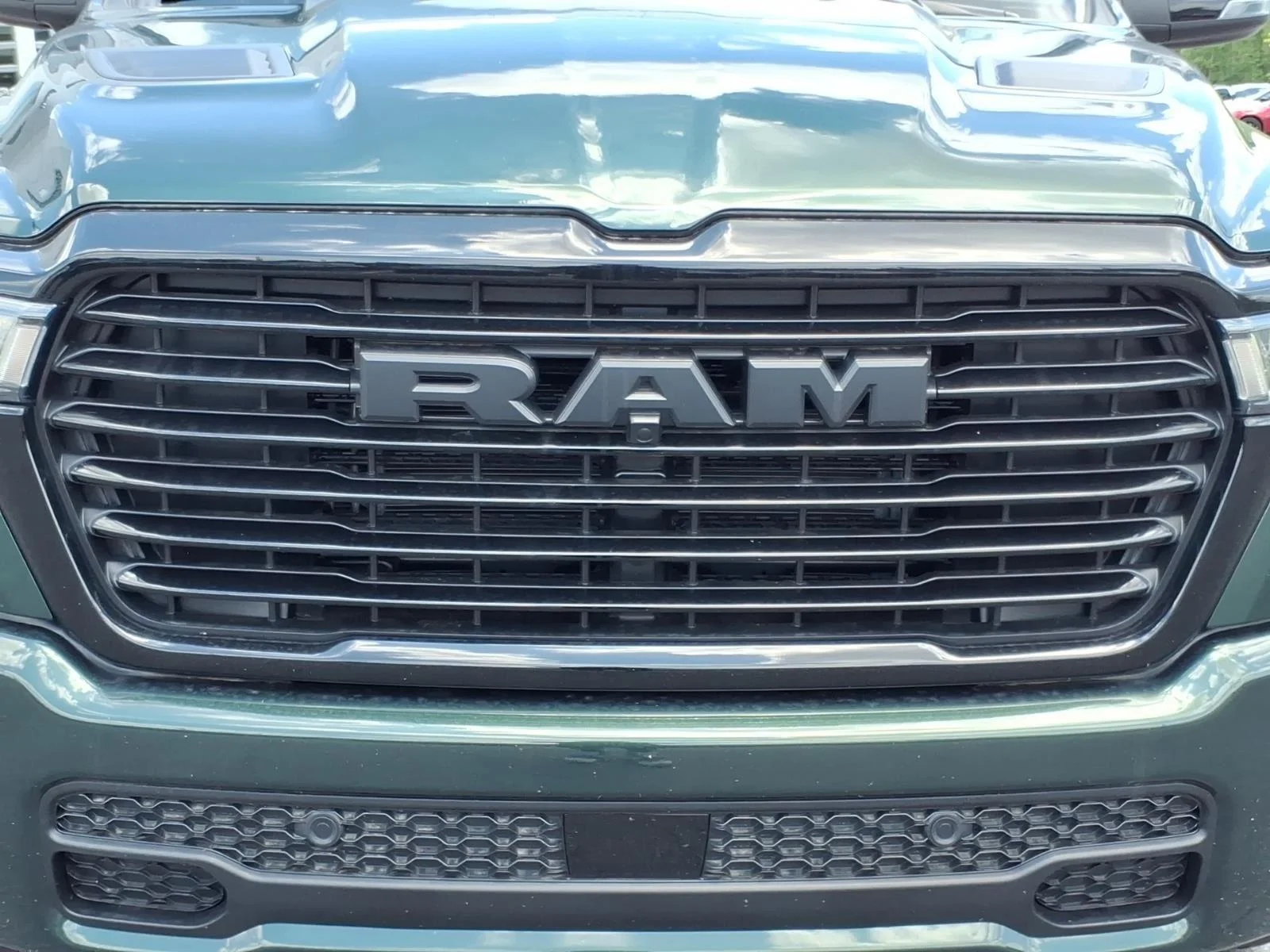 New 2026 Serrano-Green Metallic Exterior Paint RAM Laramie image 14