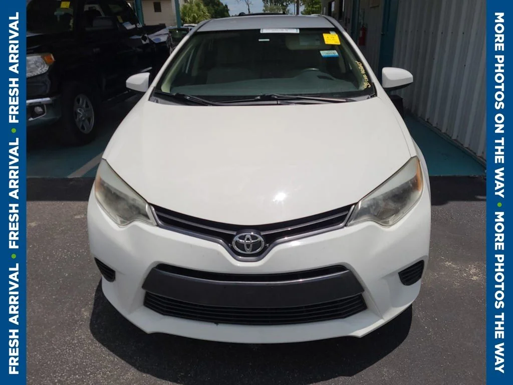 Used 2016 White Toyota LE image 4