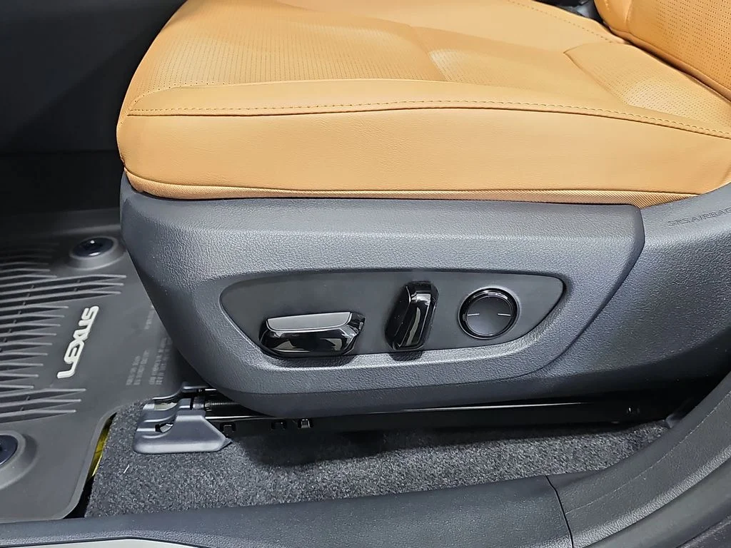 New 2026 Cloudburst Gray Lexus PREMIUM PLUS image 28